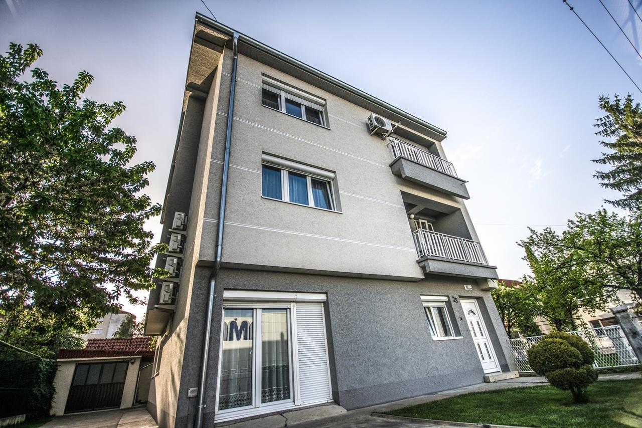 Apartments Ivan Ni Esterno foto